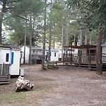 Campingplatz Mobil-home Confortable Avec Terrasse Pour 4 Personnes A - Api-1-52-622 *