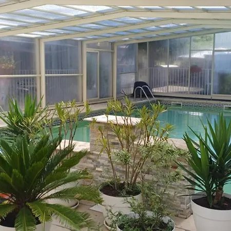Campingplatz Mobil-home Confortable Avec Terrasse Pour 4 Personnes A - Api-1-52-622 *