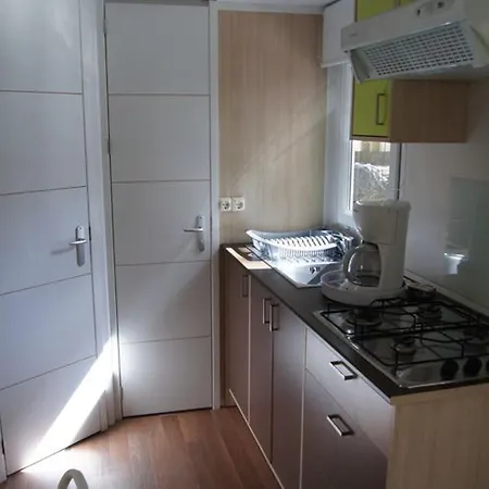 Kemp Mobil-home Confortable Avec Terrasse Pour 4 Personnes A - Api-1-52-622 Sournia