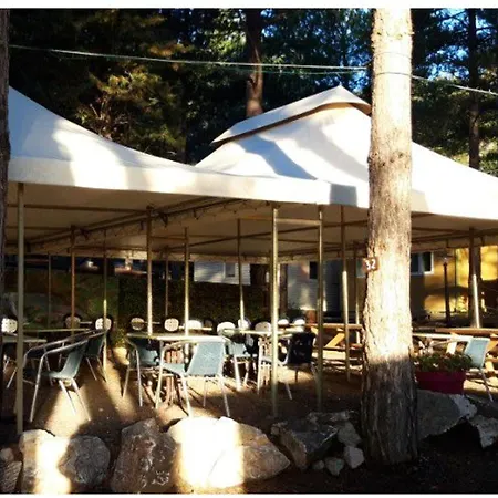 Mobil-home Confortable Avec Terrasse Pour 4 Personnes A - Api-1-52-622 Campingplatz *