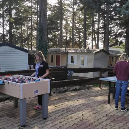 Kemp Mobil-home Confortable Avec Terrasse Pour 4 Personnes A - Api-1-52-622