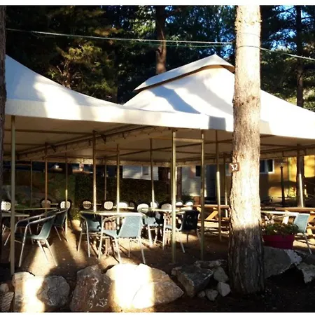 Kemp Mobil-home Confortable Avec Terrasse Pour 4 Personnes A - Api-1-52-622 *