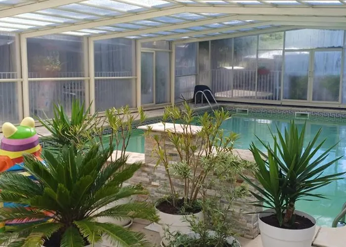 Kemp Mobil-home Confortable Avec Terrasse Pour 4 Personnes A - Api-1-52-622 *